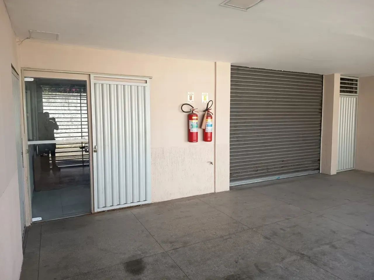 Ponto comercial/Loja/Box para aluguel com 200 metros quadrados