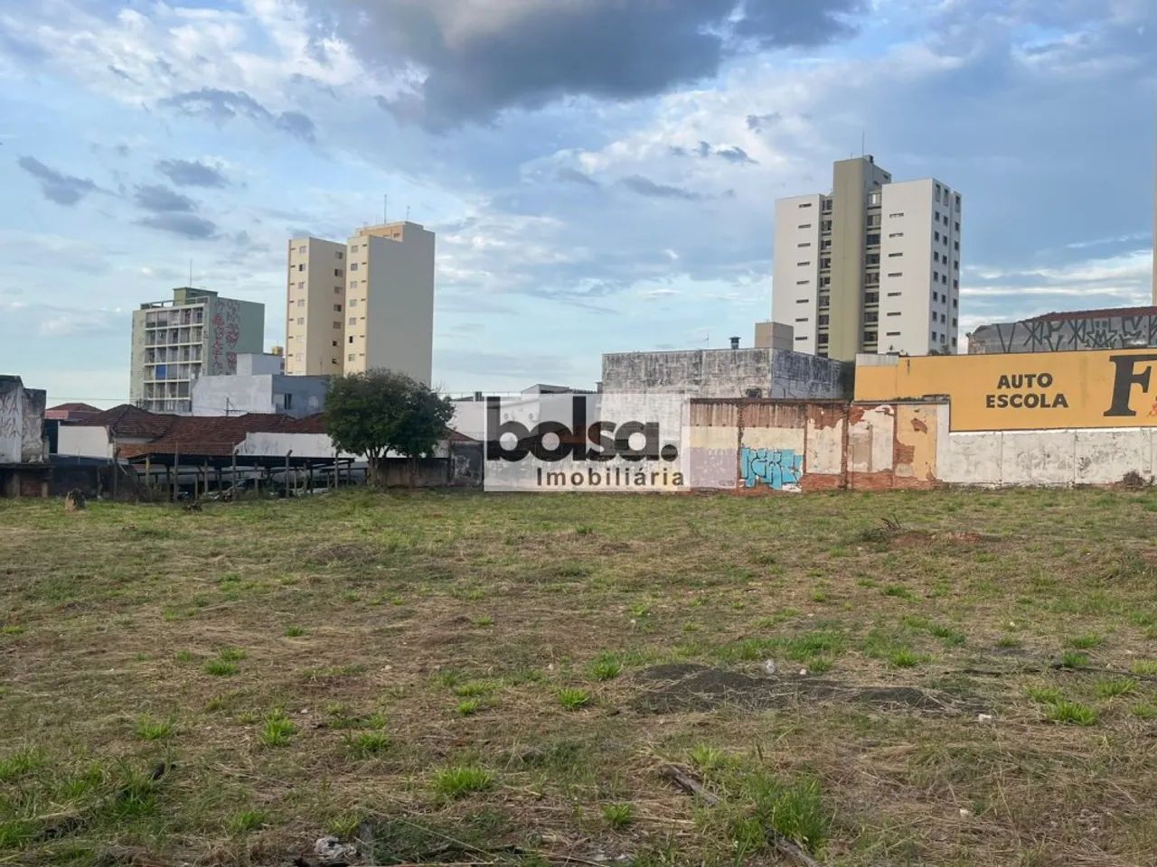 TERRENO COMERCIAL NO CENTRO ! ! - Foto 2