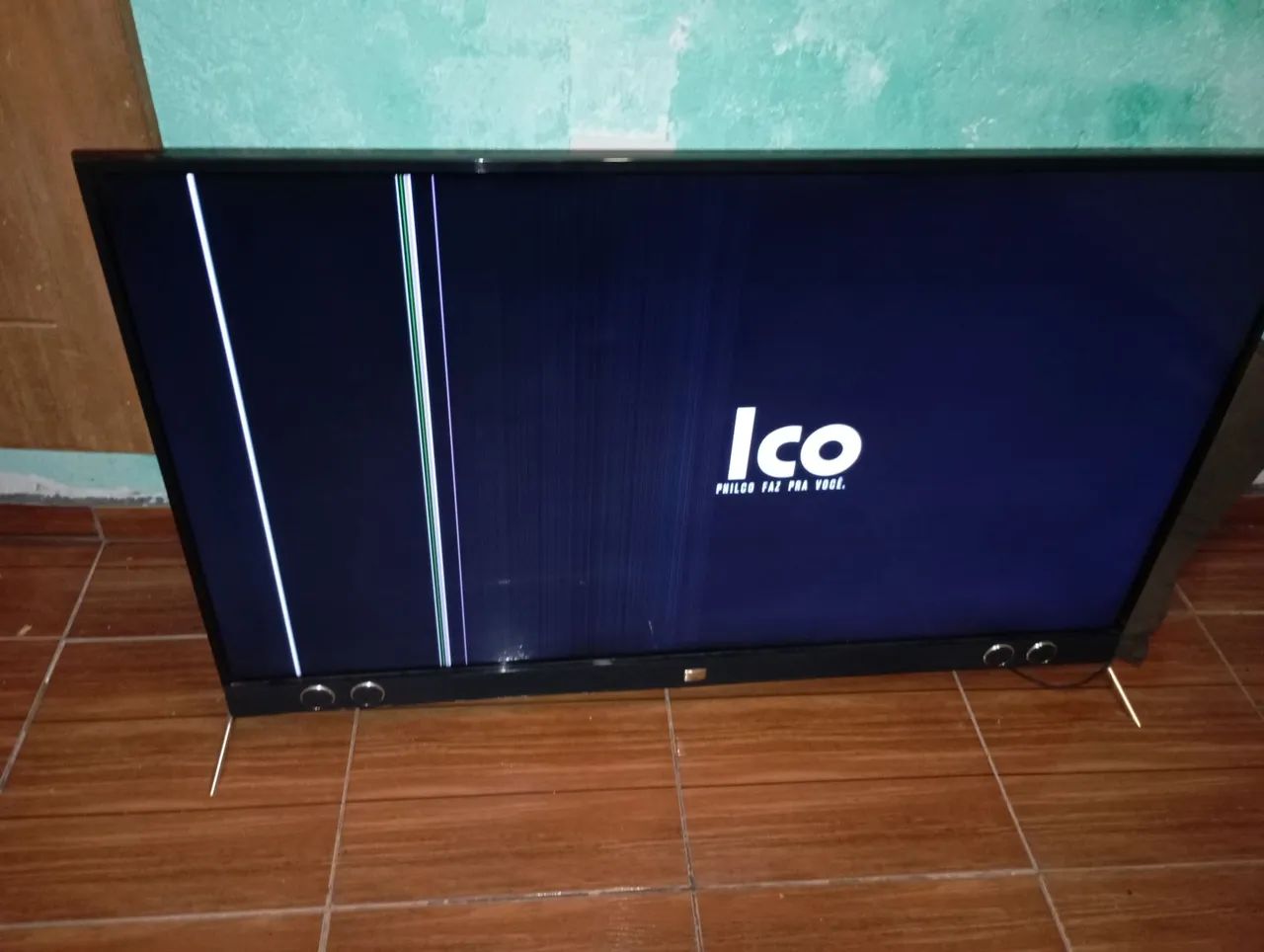 Televisão com defeito