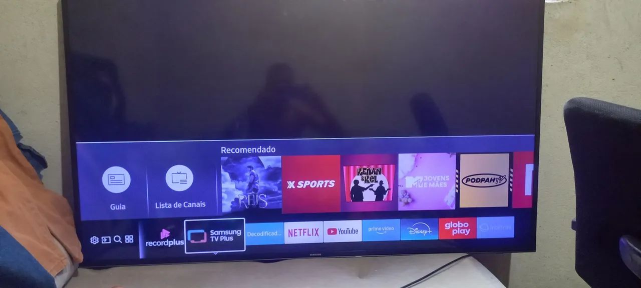 TV smart gigante 55 polegadas detalhes na tela fácil de resolver - Foto 4