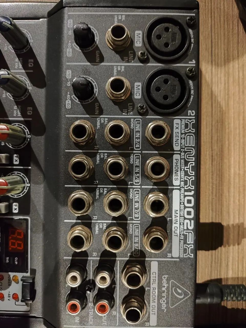 Mesa de som Behringer Xenyx 1002FX com Efeitos - Foto 2