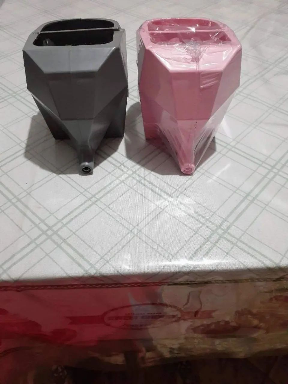 2 beautiful elephant-shaped desk organizers