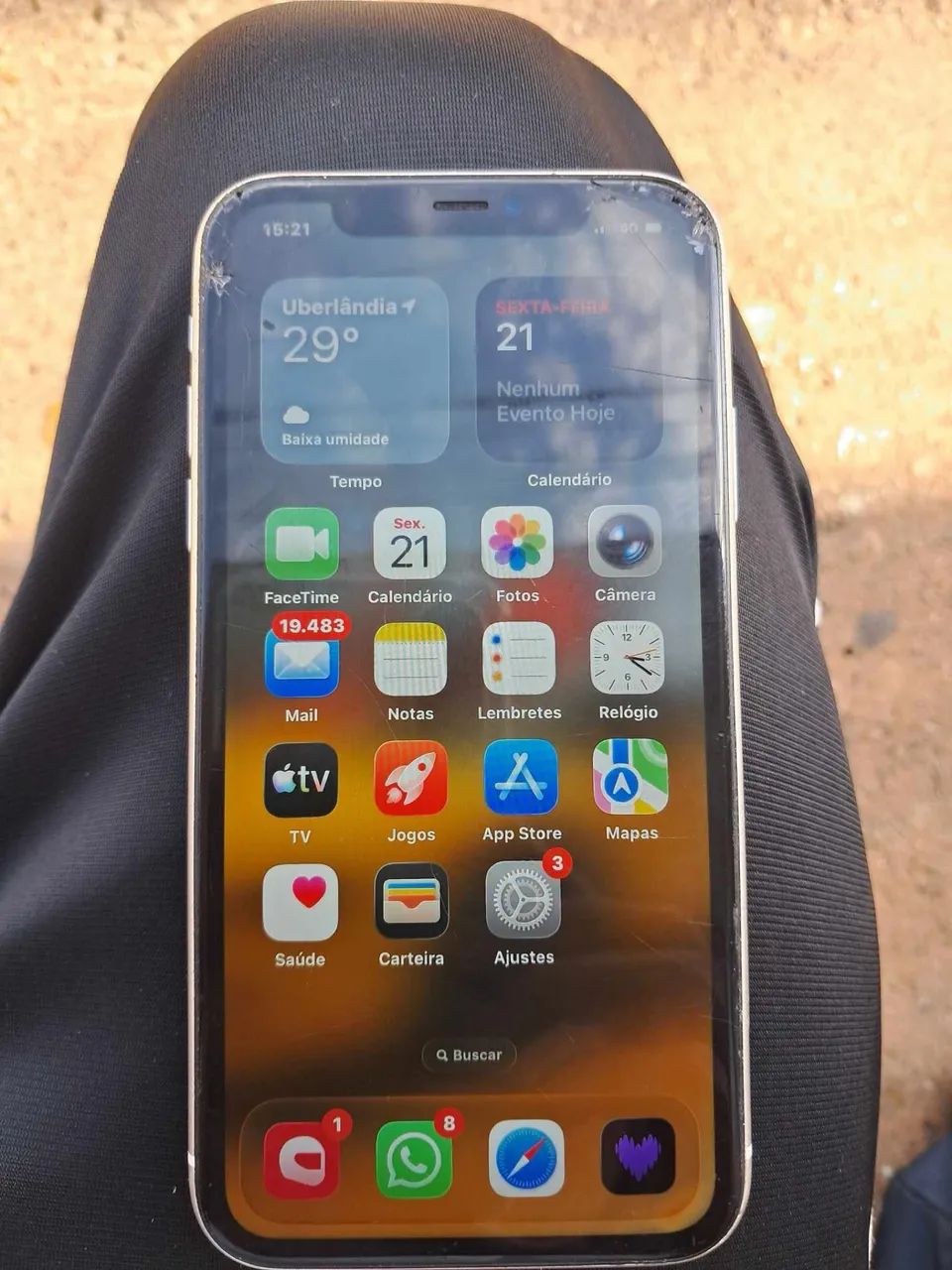 iPhone 11 64Gb Trincado** - Foto 2