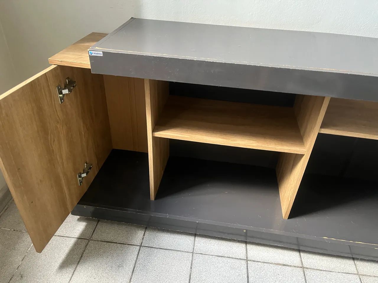 ? Rack para TV com amplo espaço para aparelhos, objetos e decoração!  - Foto 5