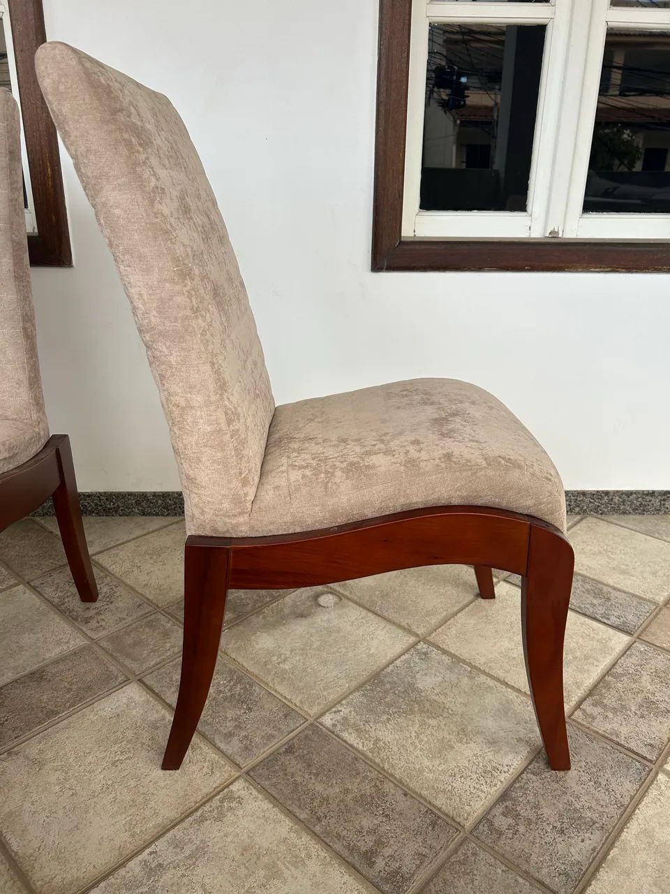 Mesa de Jantar com Tampo de Vidro + 5 Cadeiras Estofadas - Foto 5