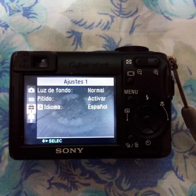 Câmera Sony Cyber-shot DSC-W1 - Foto 3