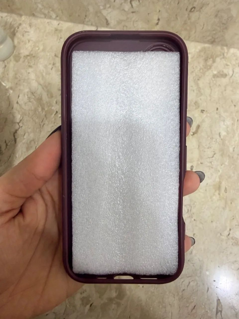 Capinha IPhone 17 vinho/bordo  - Foto 4