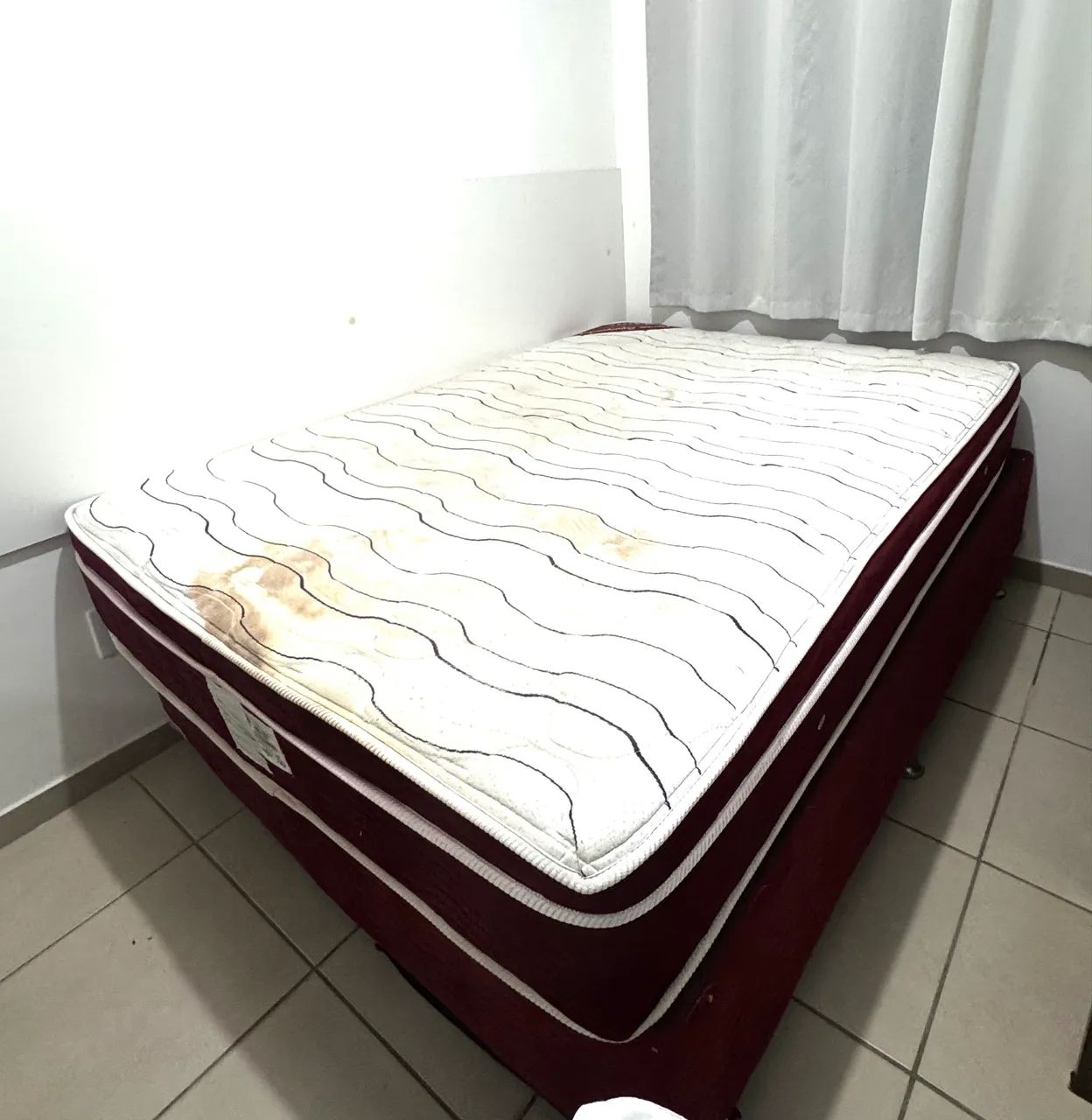 Cama casal box Ortobom molas ensacadas 