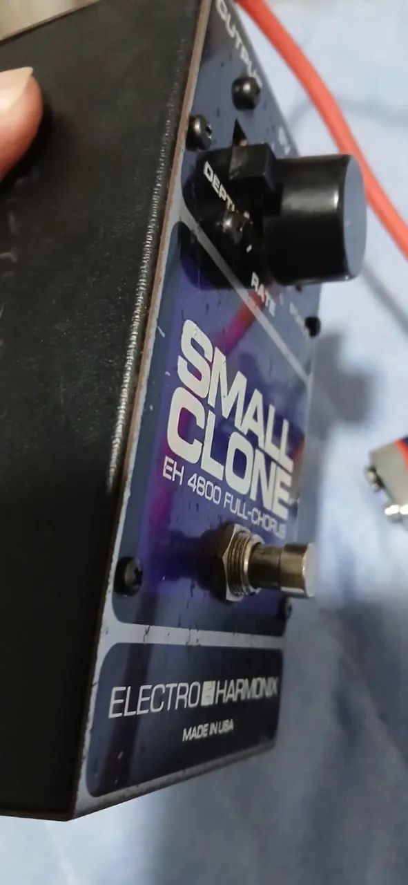 Pedal Electroharmonix Chorus Small clone - Equipamentos e