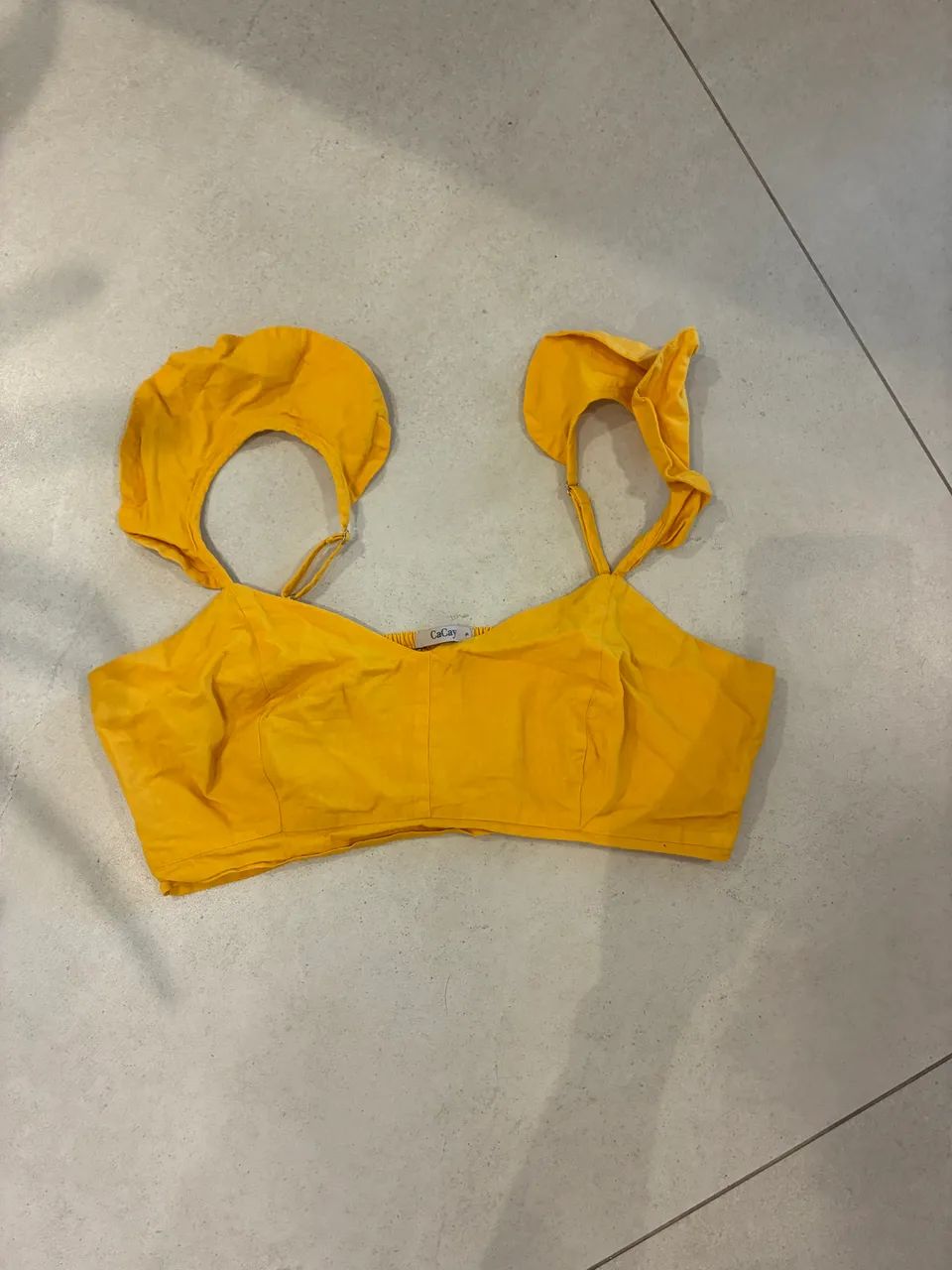 Top amarelo Cacay