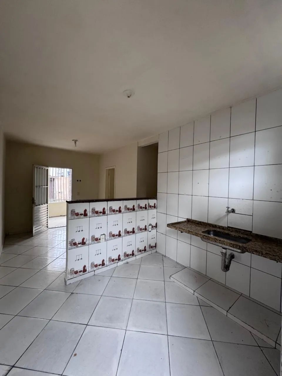 Alugo ótima casa, atrás da Petrobras  - Foto 4
