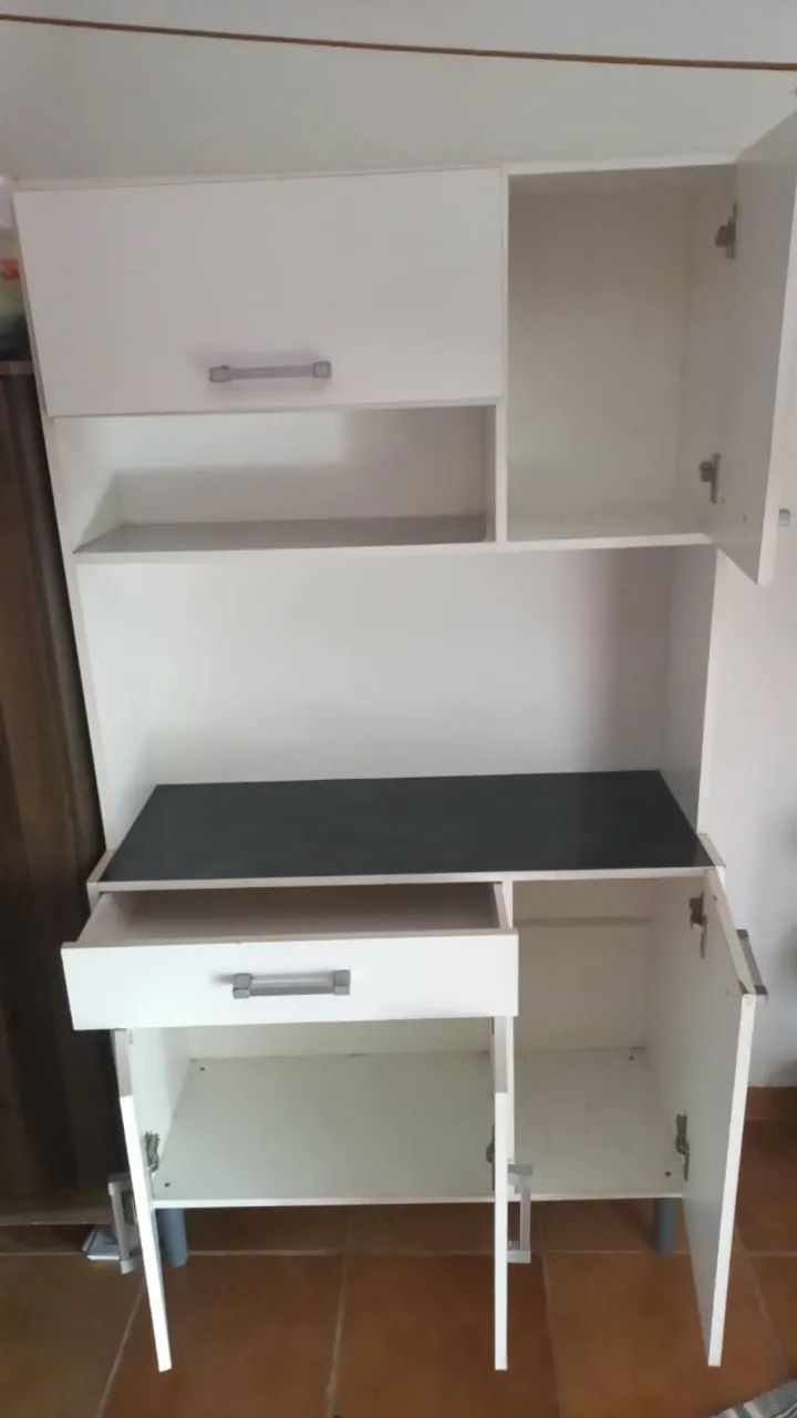 ARMÁRIO BRANCO EM PERFEITO ESTADO