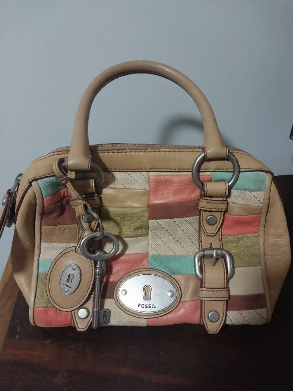 Bolsa Fossil  em couro