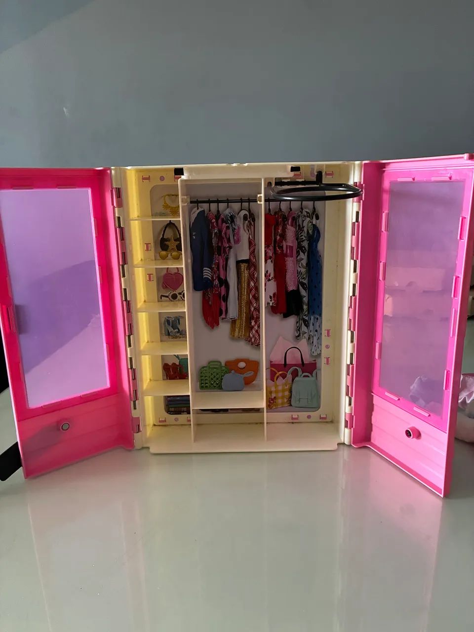 Guarda Roupa da Barbie original Mattel