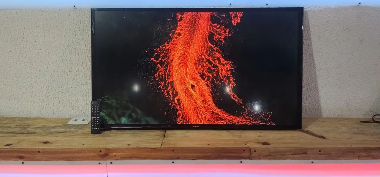 TV 50 polegadas smart com cabo controle todos apss YouTube e Netflix  - Foto 5