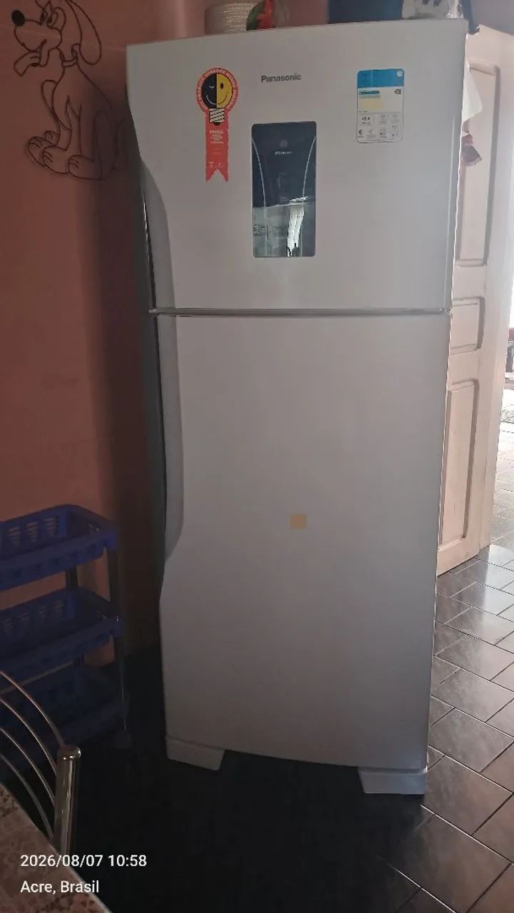 Geladeira semi nova 