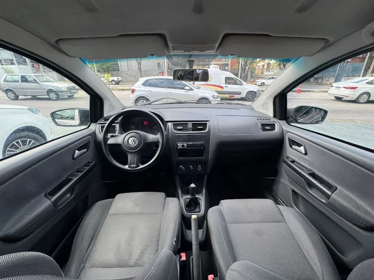 Volkswagen Fox 1.0 Mi Total Flex 8V 3p, foto 8 de 10