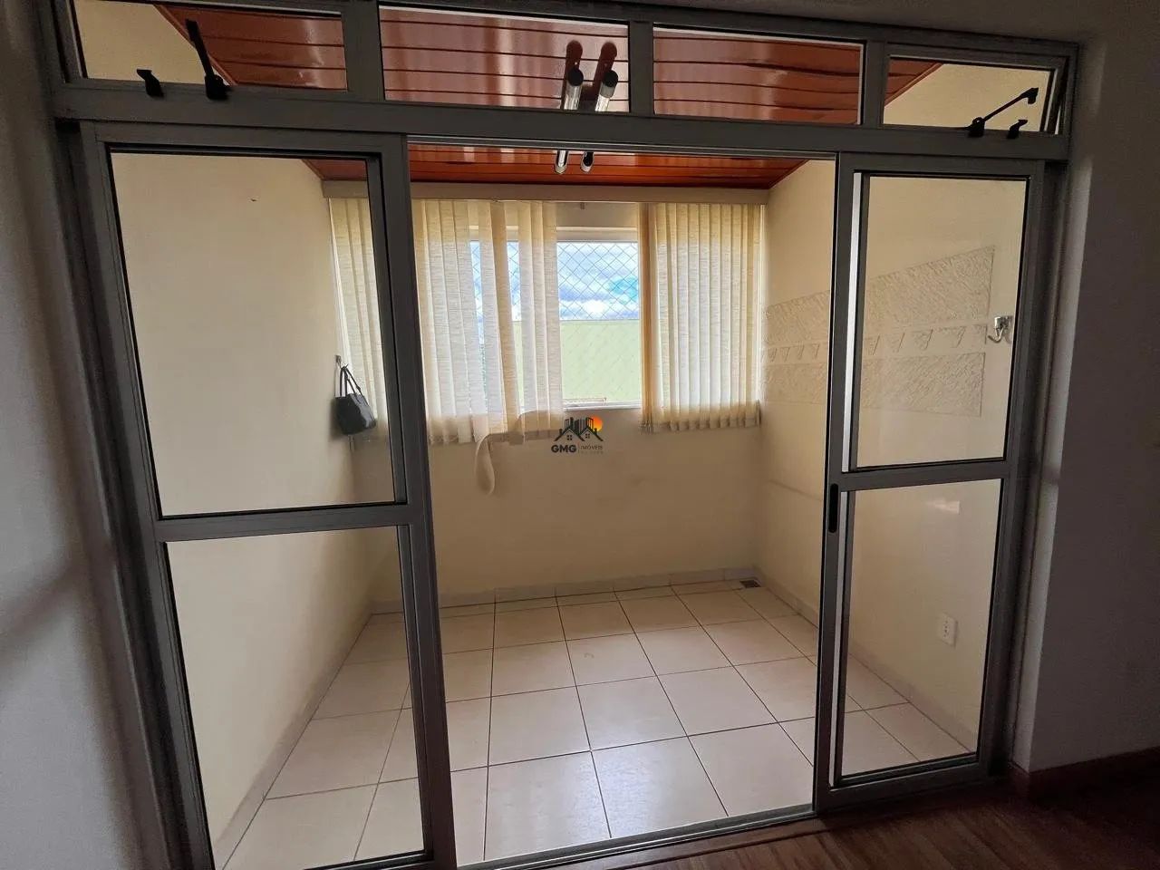 Apartamento De Dois Quartos Com Armários - Foto 4