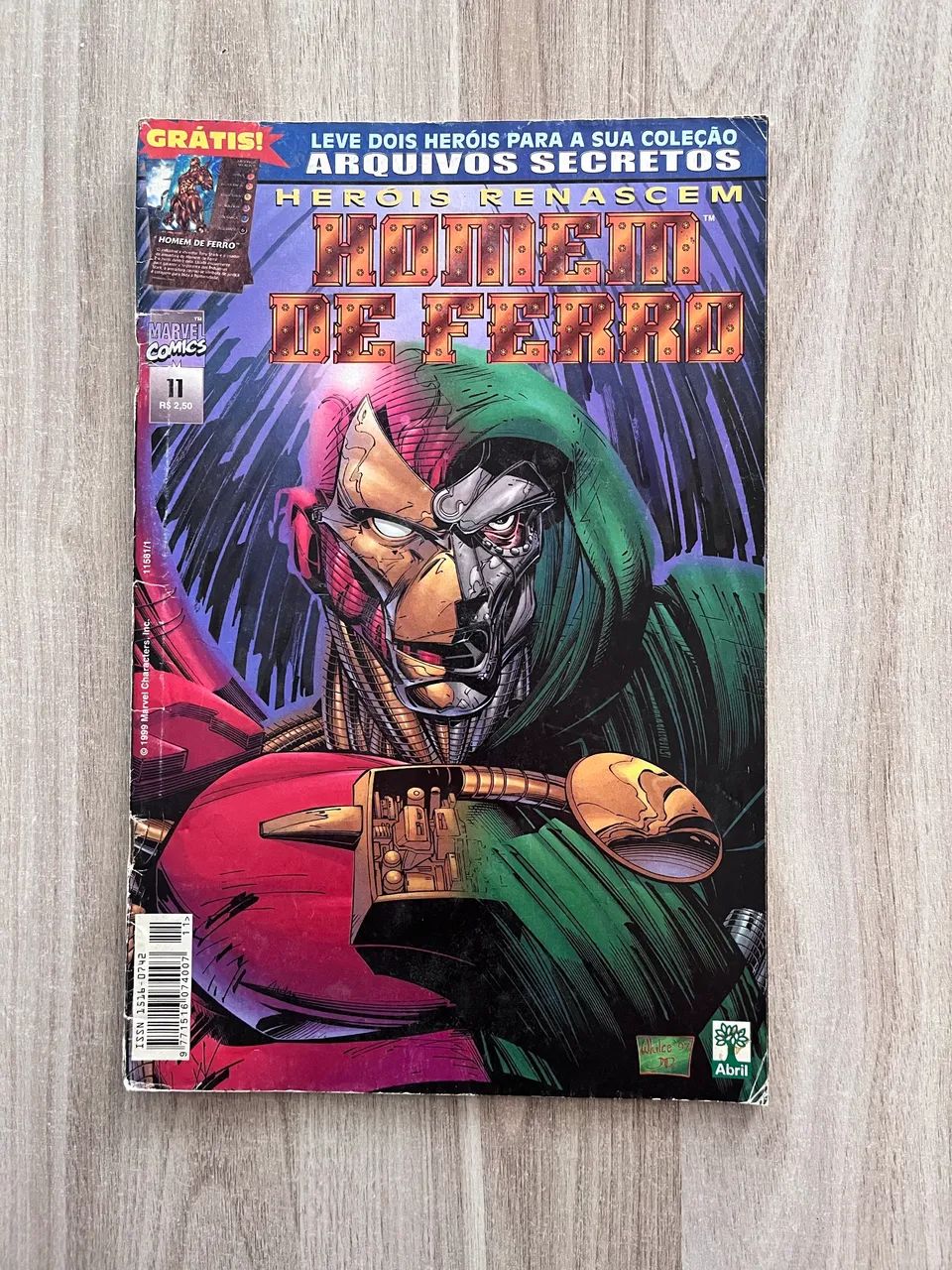 HQ Marvel Heróis Renascem - Homem de Ferro - Foto 3