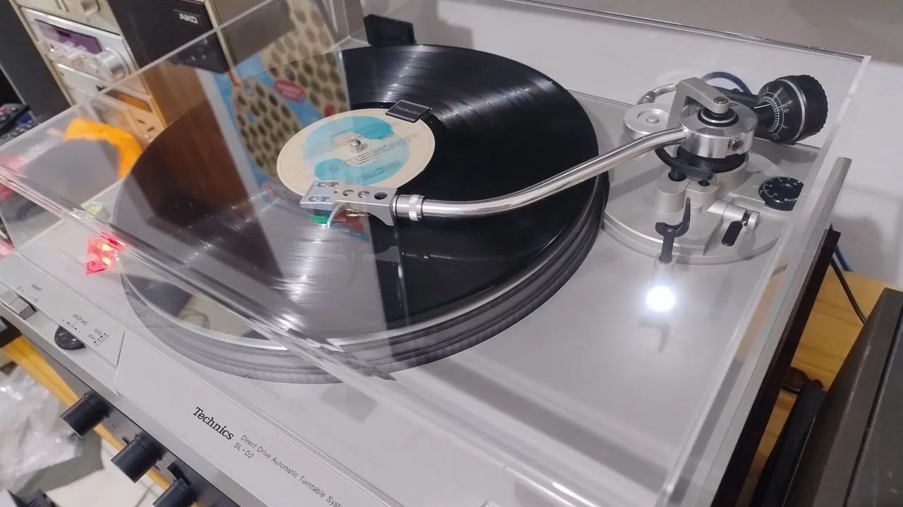 Toca discos Technics SL-D2 - Foto 2