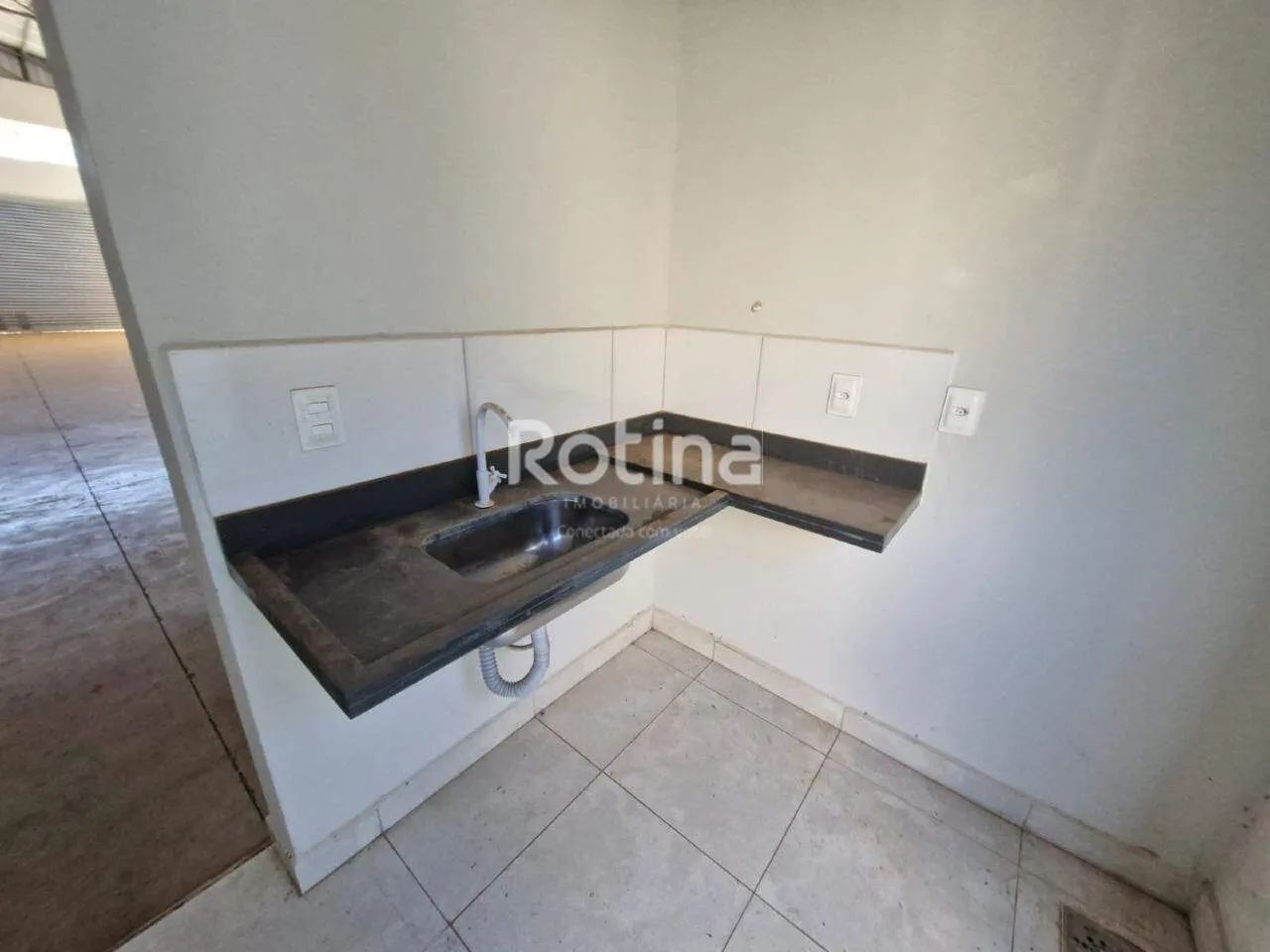 Galpão para alugar, Morada Nova - Uberlândia/MG - Rotina Imobiliária - Foto 2