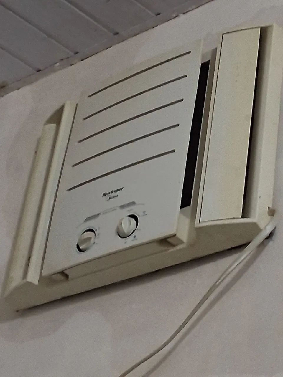 Troco ar condicionado por Playstation 4 