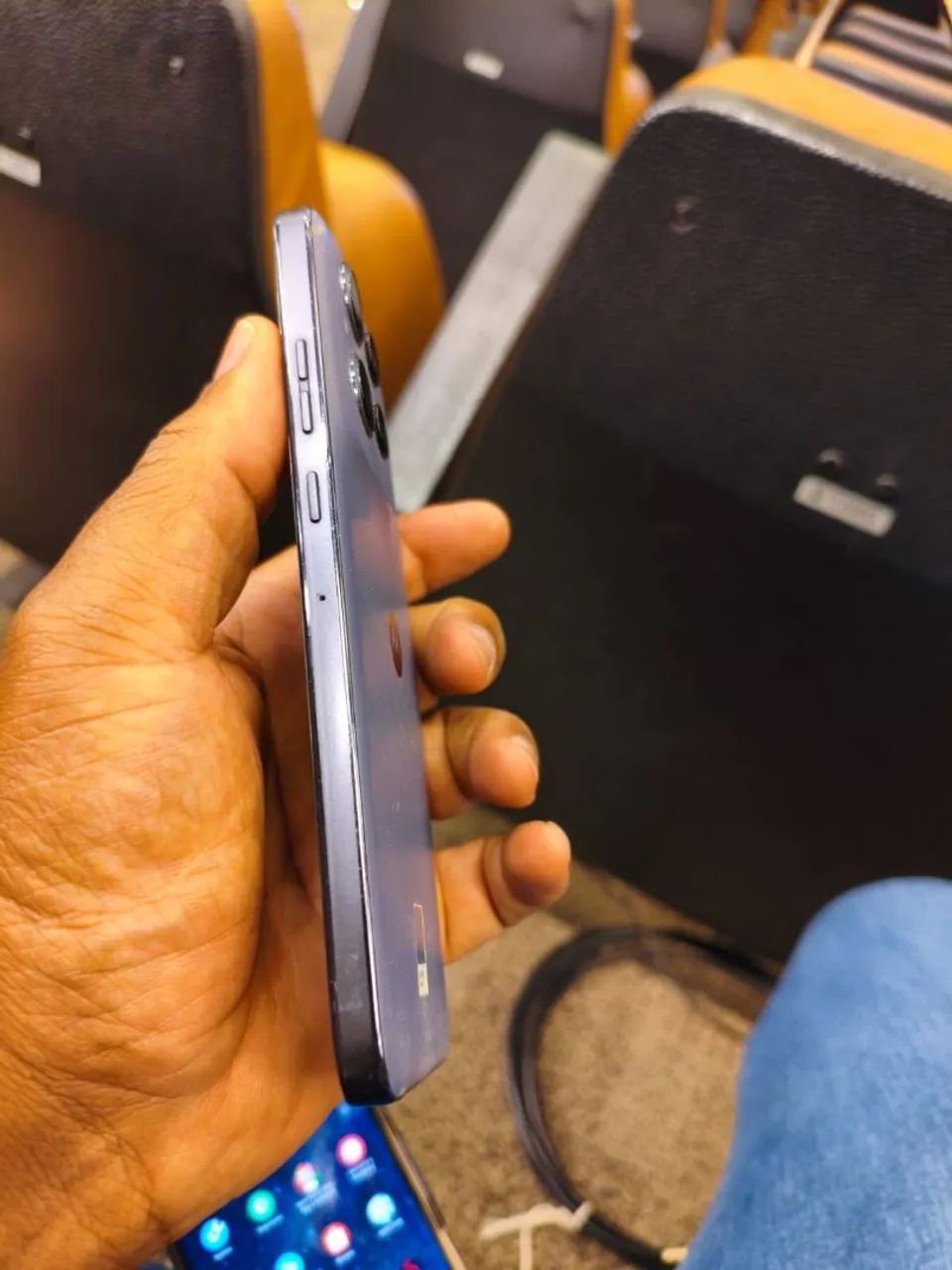 Motorola Edge 50 neo leia o anúncio. - Foto 5