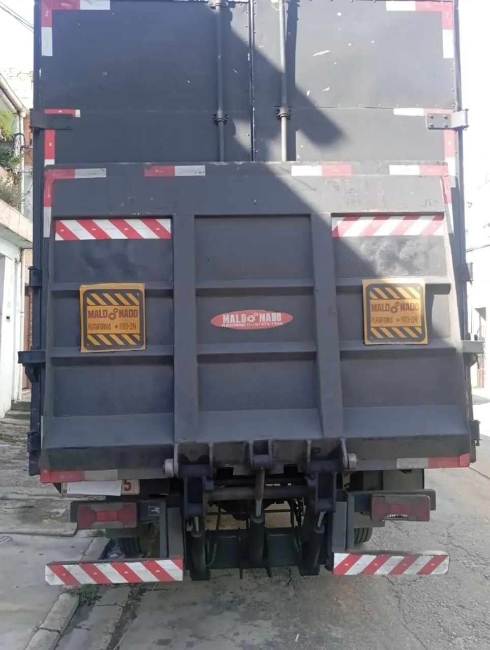 Plataforma hidráulica caminhão 