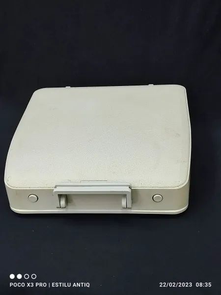 Máquina de escrever marca OLIVETTI LETTERA 82 - Foto 3