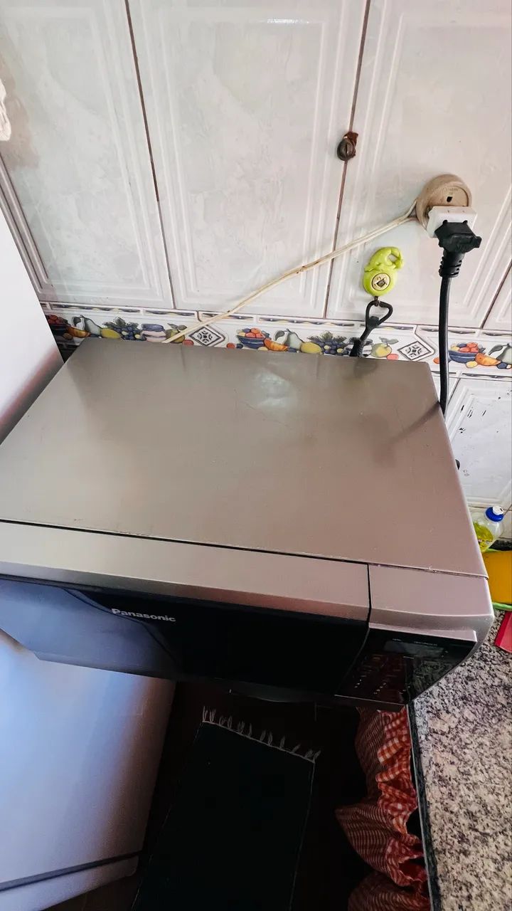 Microondas Panasonic Piccolo - gabinete cinza - Foto 3
