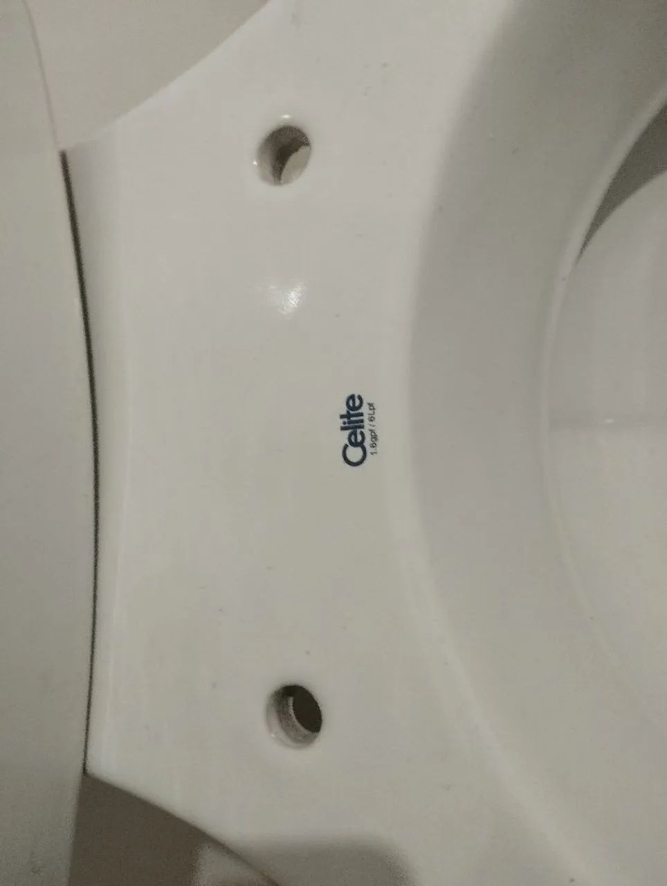 Vaso sanitário com caixa acoplada Celite - Foto 3