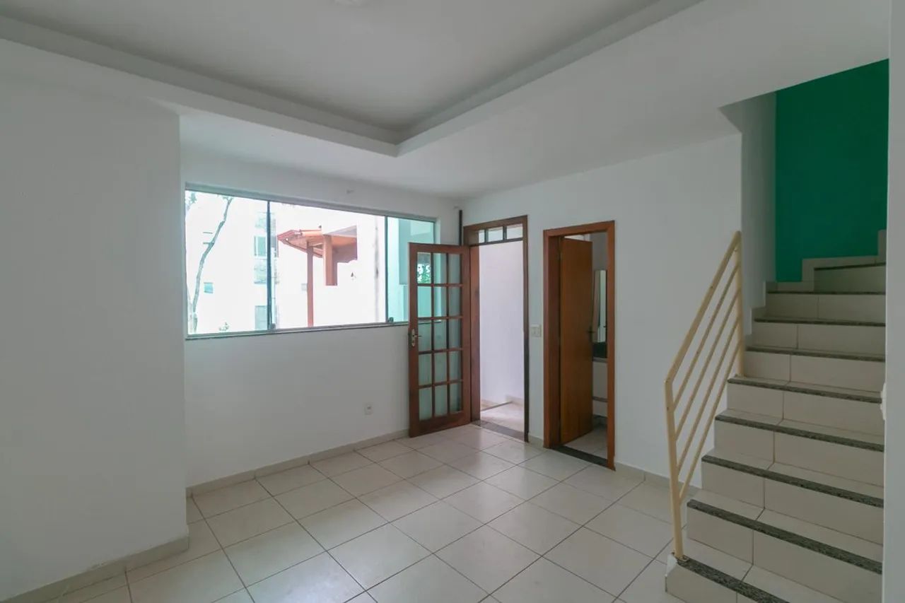 Casa à Venda - Ouro Preto, 2 Quartos, 120 m2