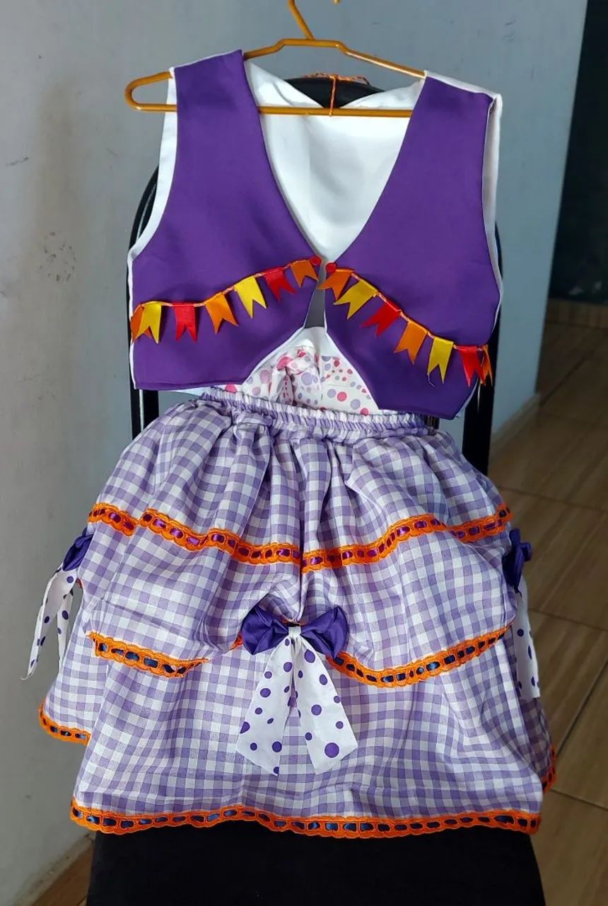 Conjunto Junino saia e colete, N°36, exclusivo e novo - Foto 3