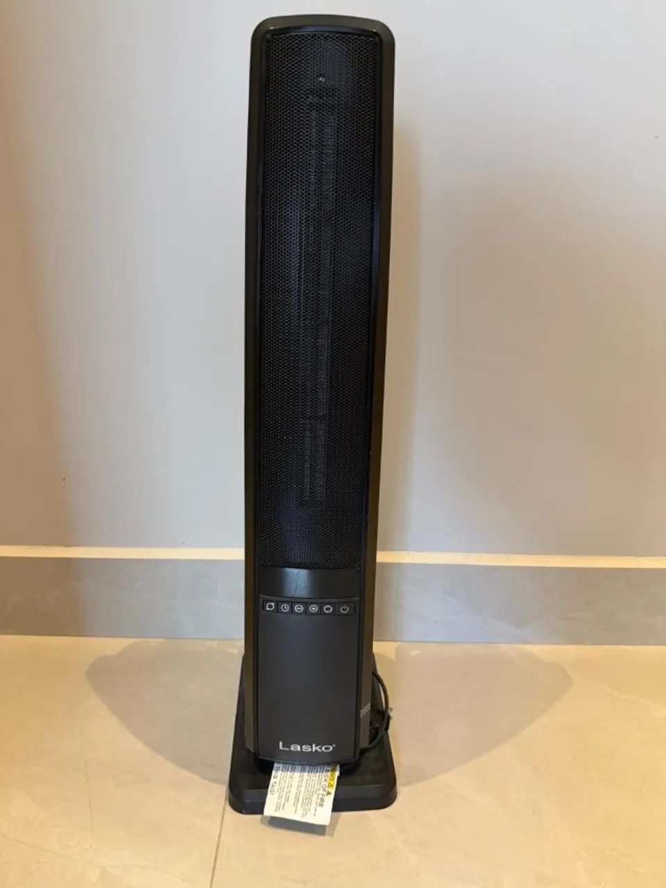 ? AQUECEDOR ELÉTRICO LASKO TORRE - 1500W