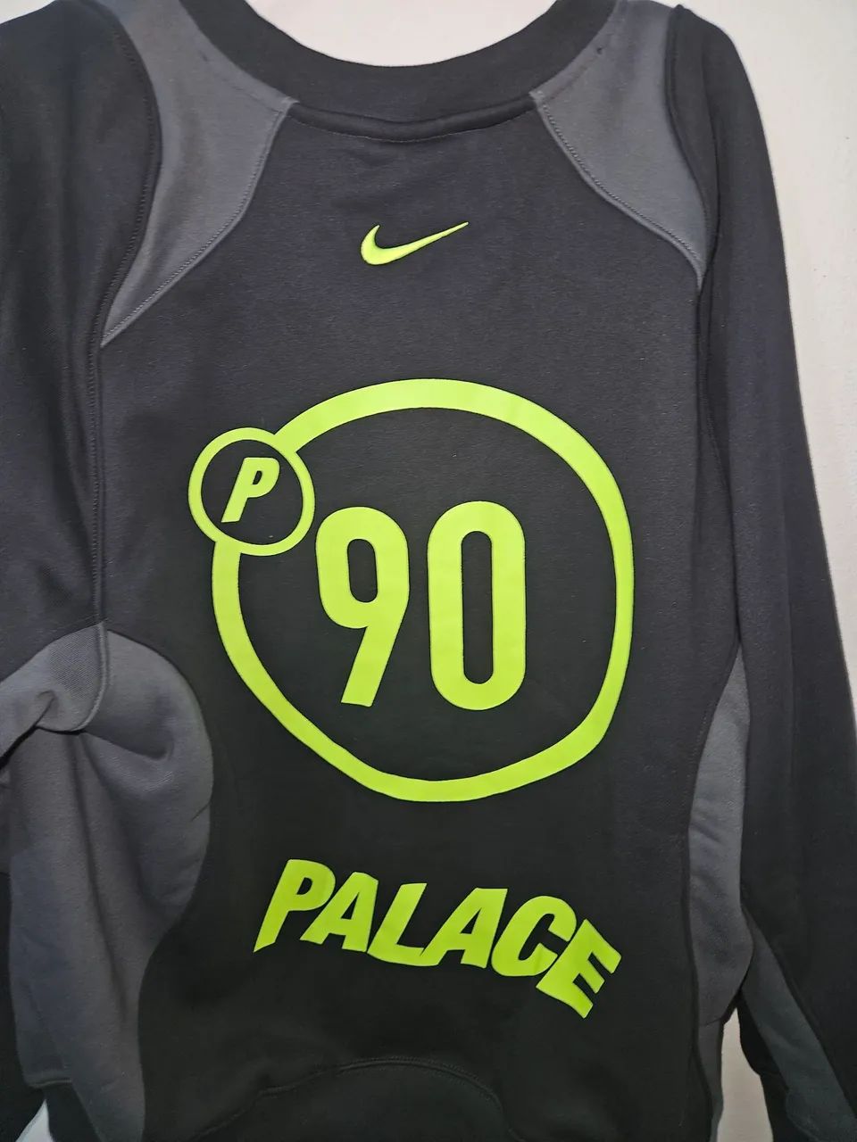MOLETOM NIKE X PALACE - Foto 2