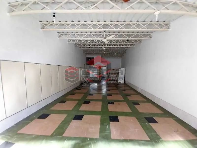 Prédio - / Comercial / Laranjeiras