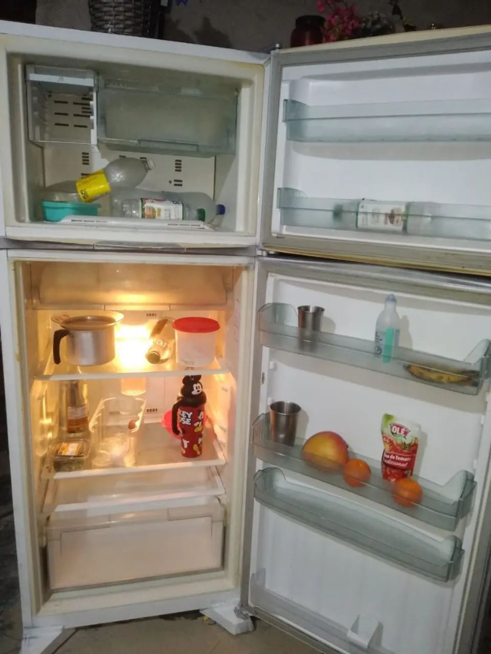 Vende se geladeira funcionando perfeitamente  - Foto 3