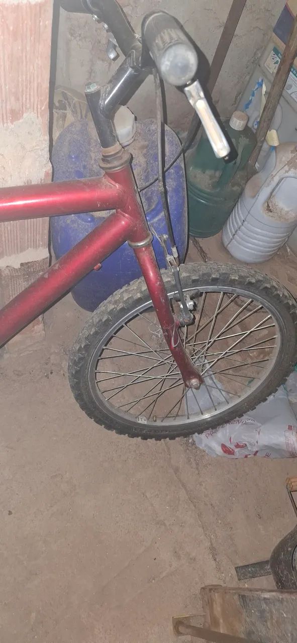 Bicicleta infantil semi nova