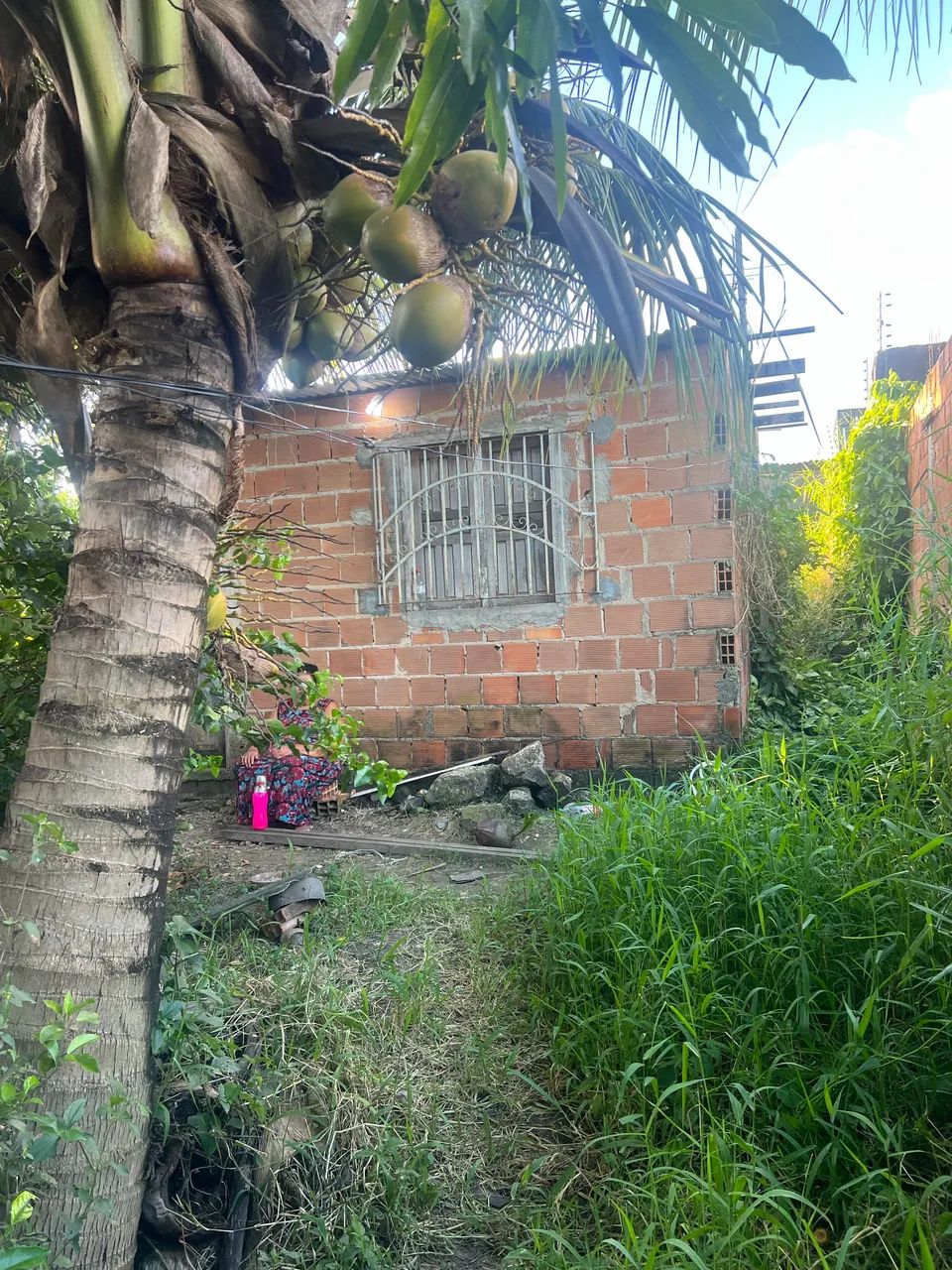Vendo terreno com uma casinha! - Foto 2