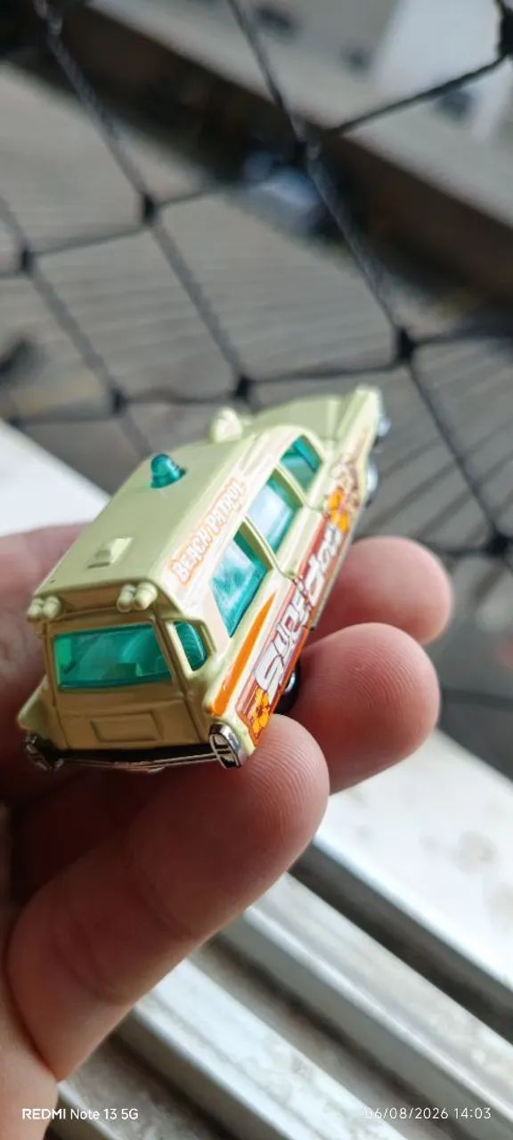 Cadillac ambulância Matchbox Hot-wheels  - Foto 2