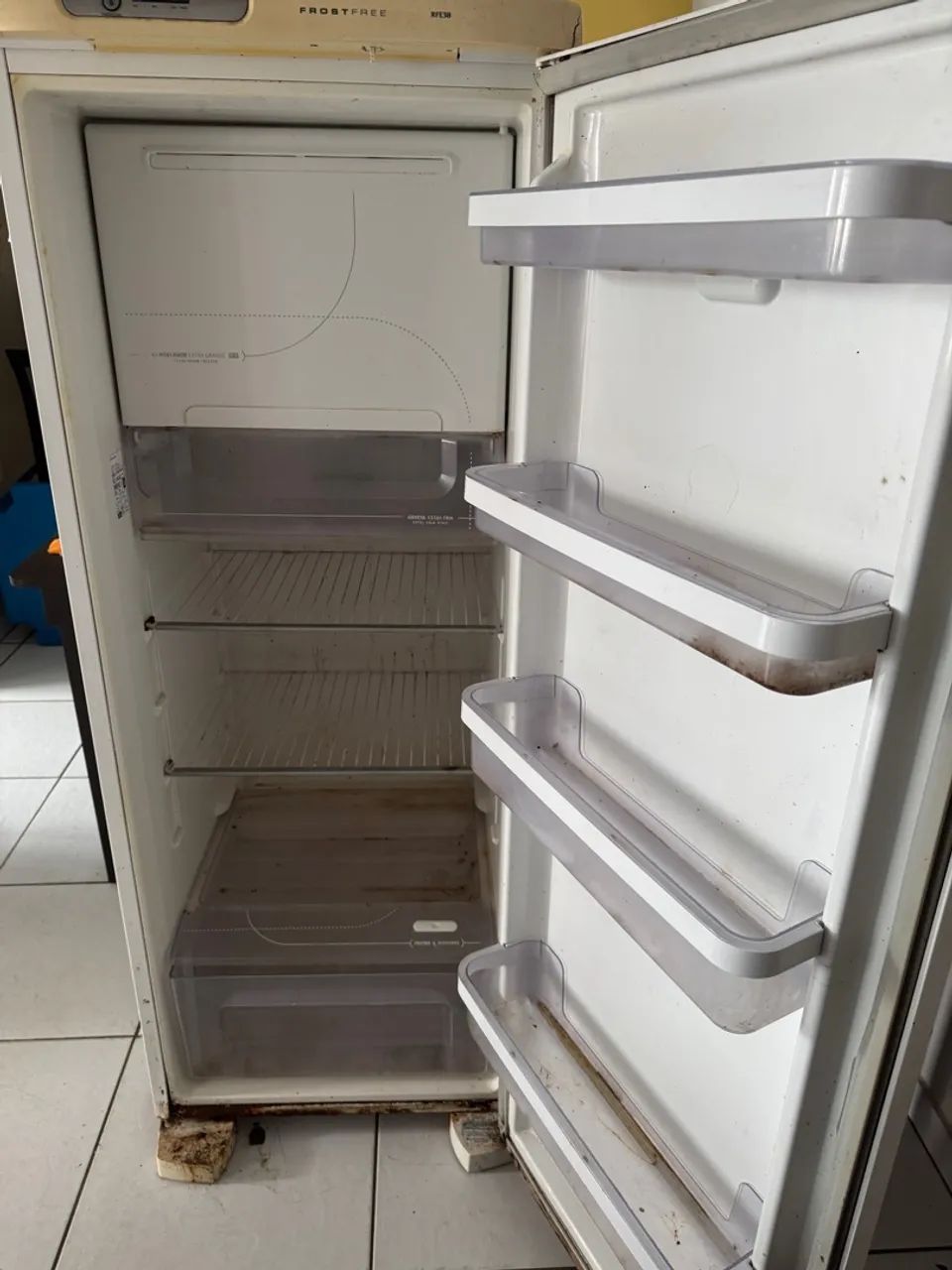Geladeira Eletrolux  - Foto 2