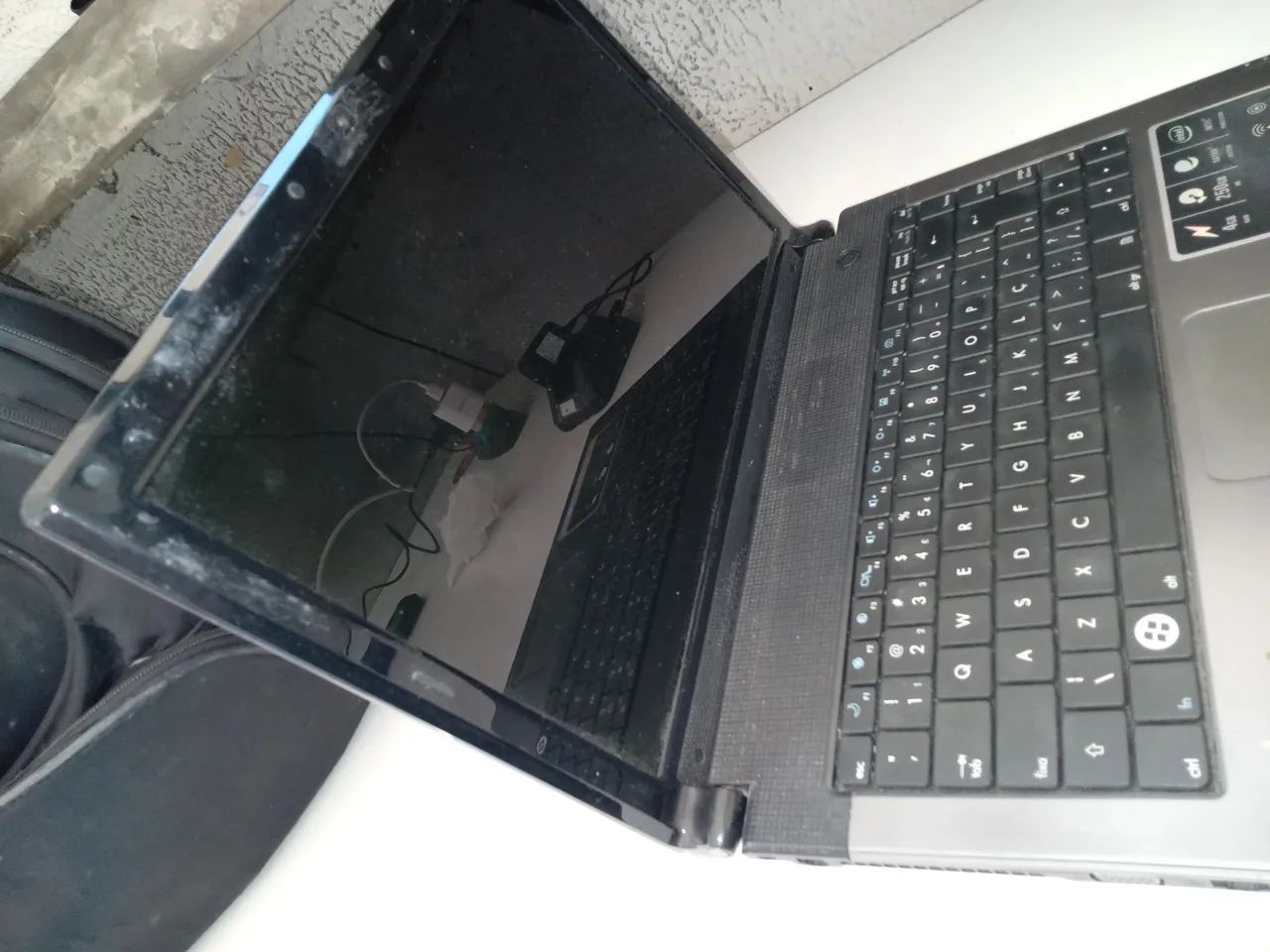 Tô Vendendo esse Notebook da marca CCE  - Foto 3