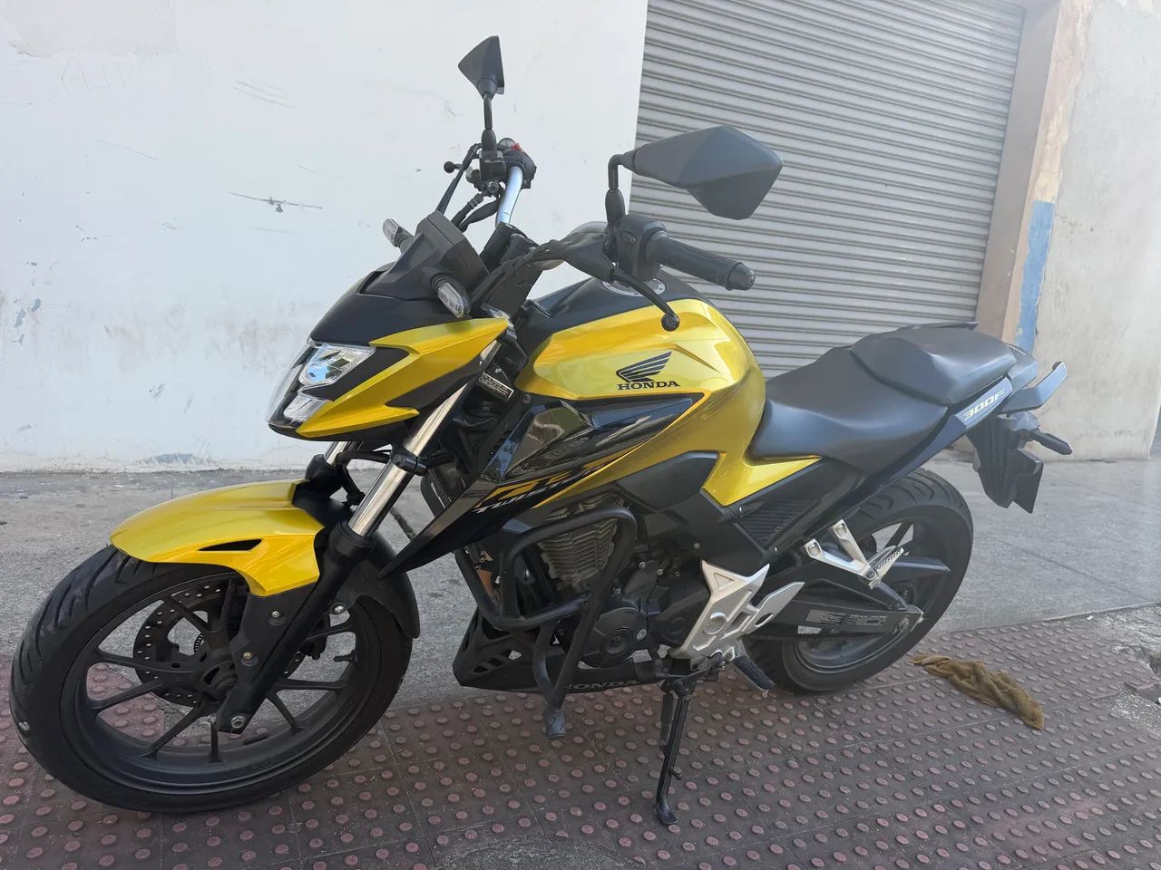 Cb300F 2023 super nova para pessoas exigentes 