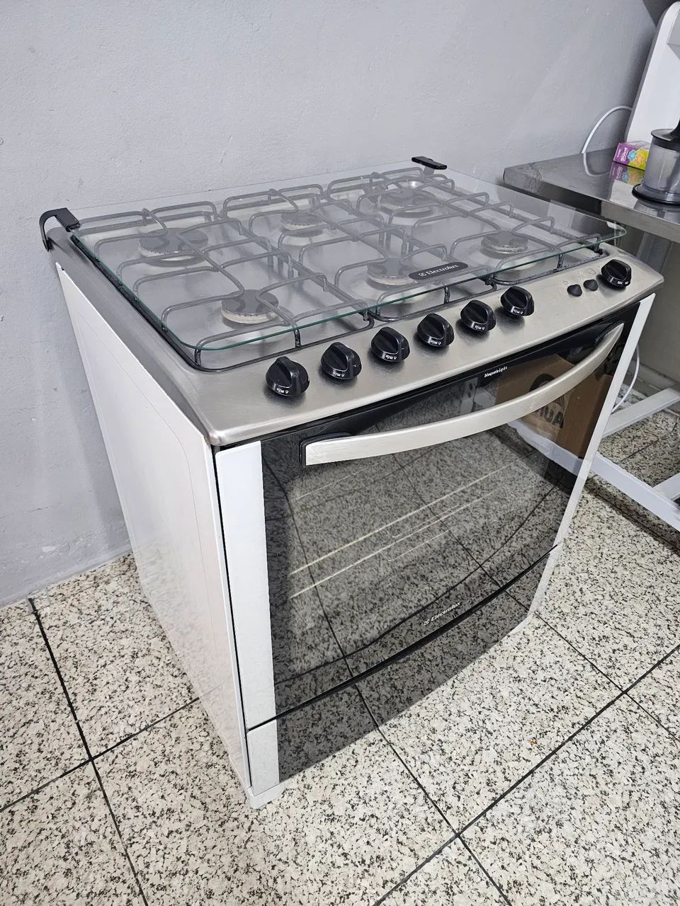 Fogão de Piso Electrolux de 6 bocas  - Foto 4