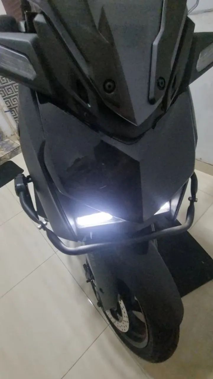 Xmax conect 250 Preta - Foto 3