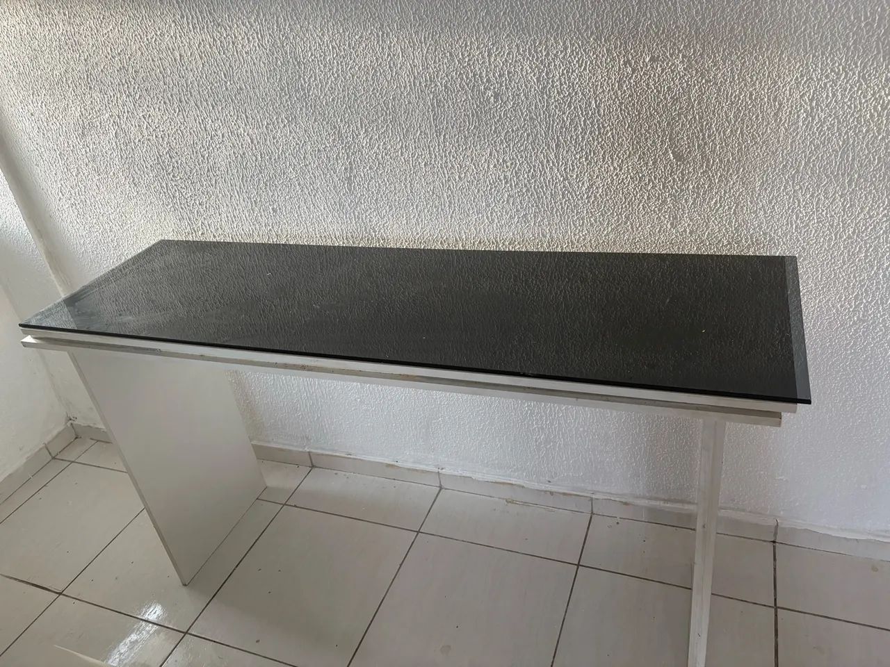 Mesa com vidro 