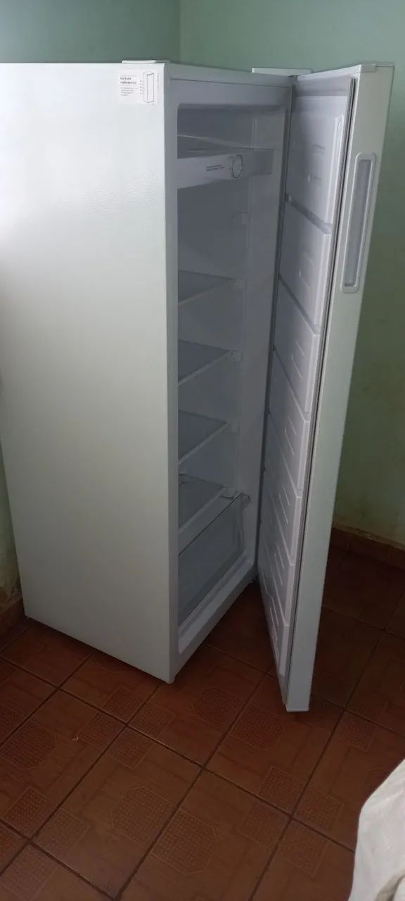 Vendo freezer e conservador vertical