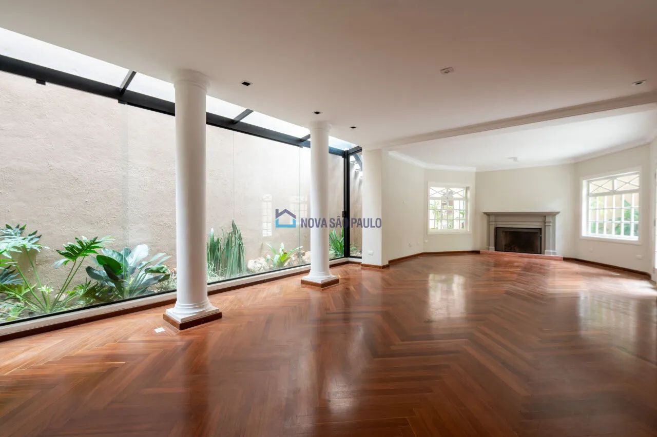 Sobrado 384m² - 4 , 2 Suítes - Jardim América