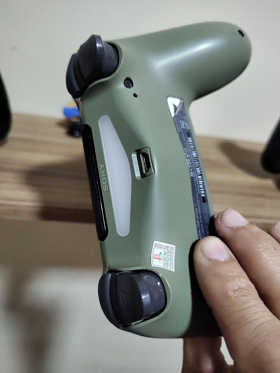 Controle original camuflado PS4  - Foto 4
