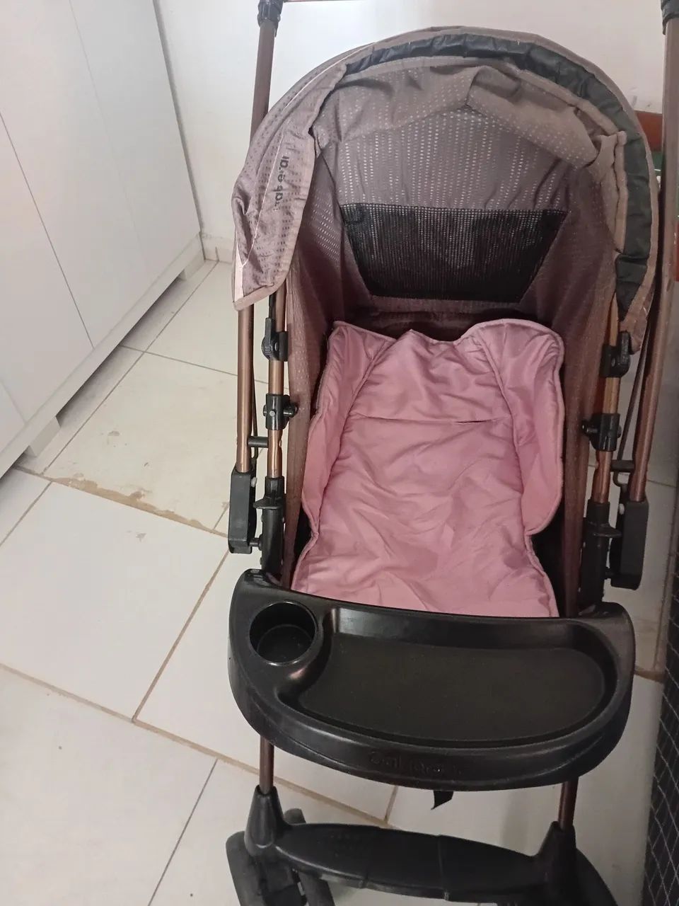 Vendo carrinho de bebe - Foto 2